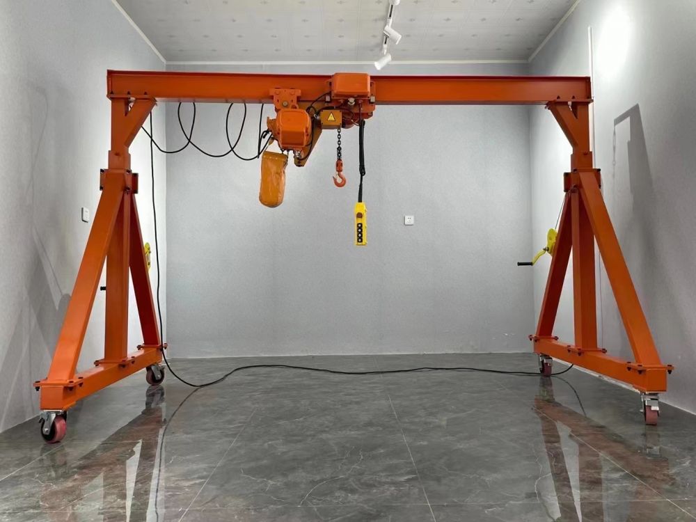 無(wú)軌電動(dòng)龍門架、無(wú)軌自行走門式起重機(jī)、小型龍門吊