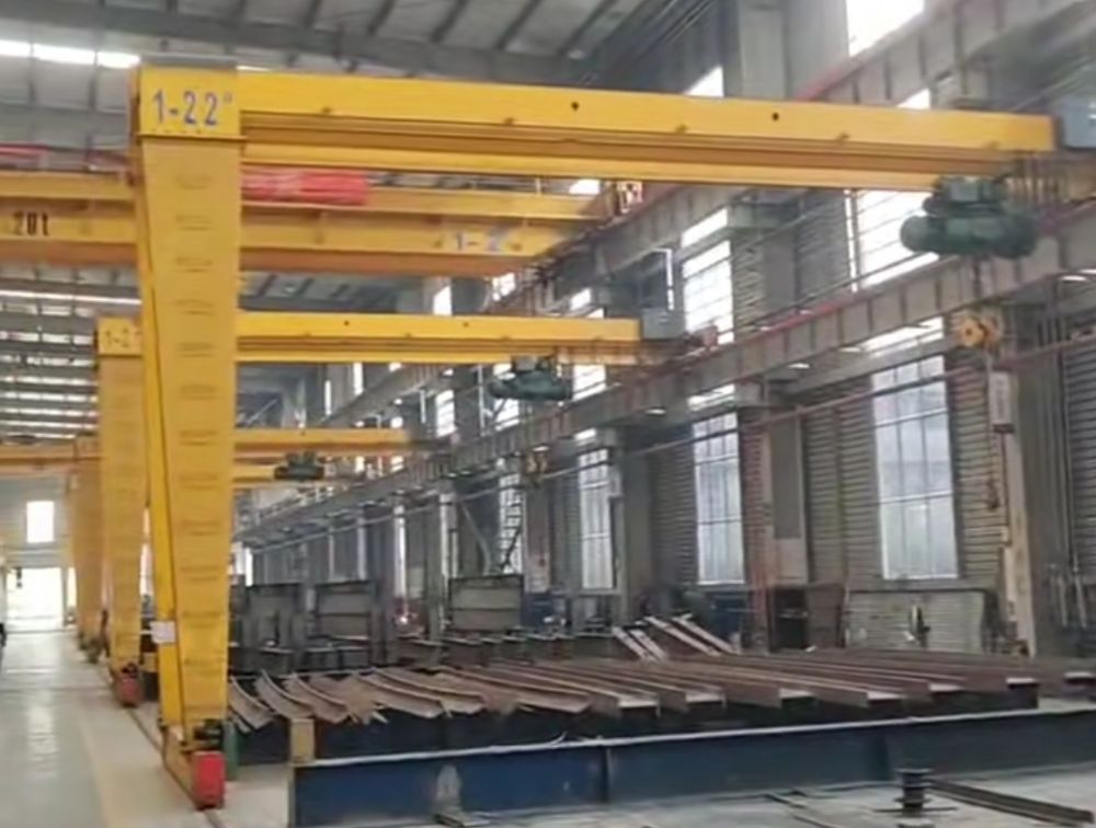 西安龍門吊、BMH型半腿門式起重機