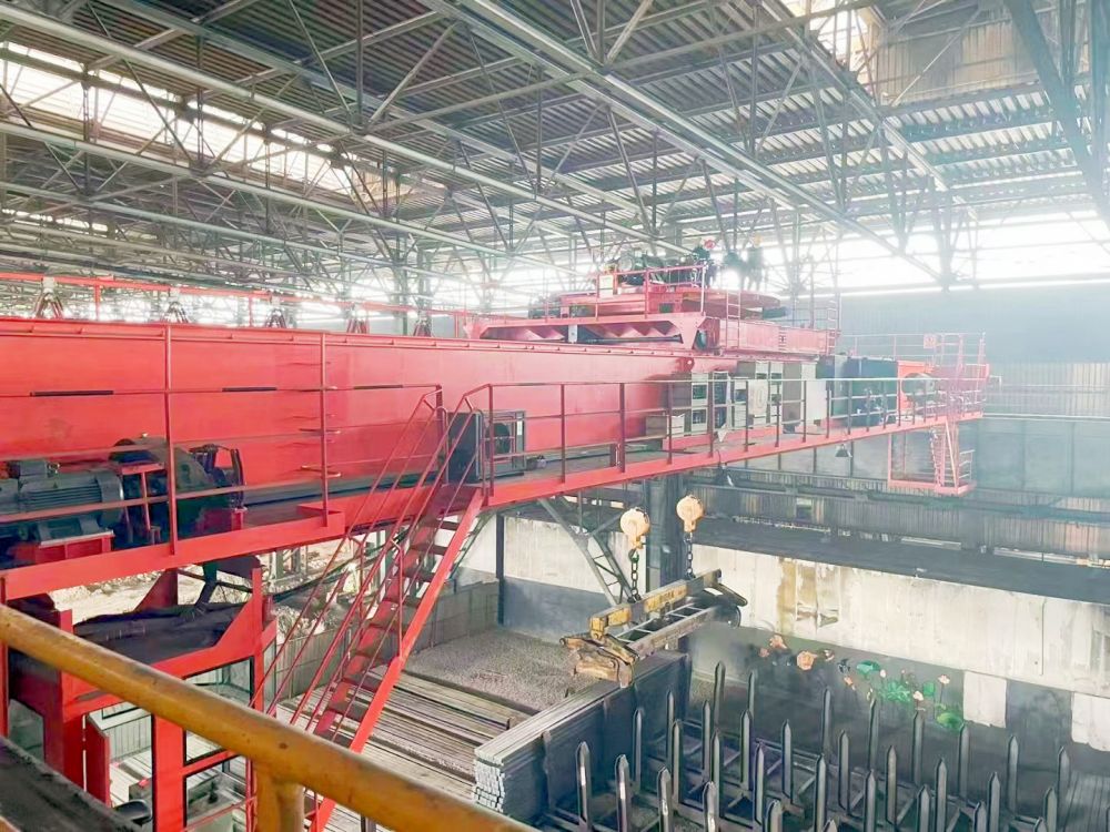 遼寧雙梁吊機(jī)、天車行車、阜新QL型旋轉(zhuǎn)電磁掛梁橋式起重機(jī)廠家銷售