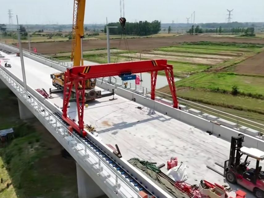 廣東門式起重機、電動單梁龍門吊廠家報價