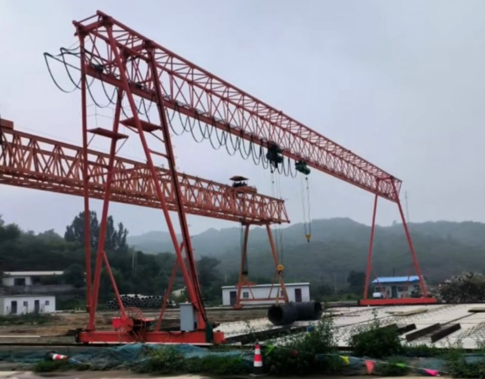 路橋門(mén)機(jī)、梁廠龍門(mén)吊、提梁機(jī)型號(hào)規(guī)格、價(jià)格