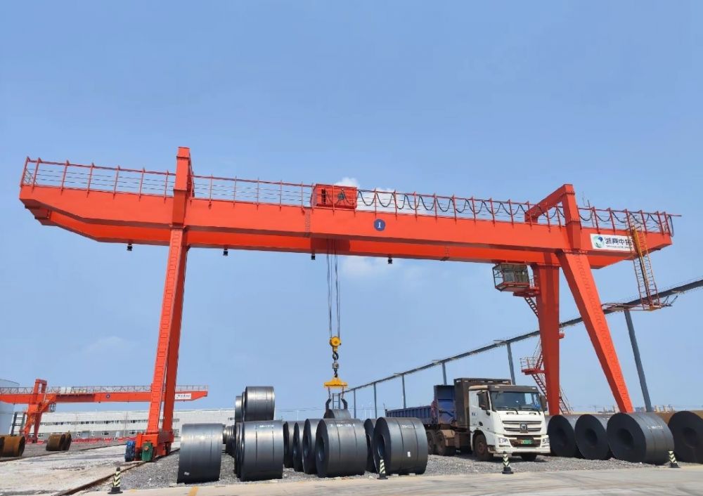 上海龍門吊、MG型雙梁門式起重機(jī)、門機(jī)