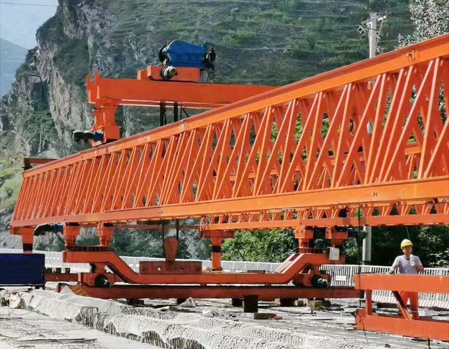 安徽工程起重機械、架橋機、制梁場龍門吊