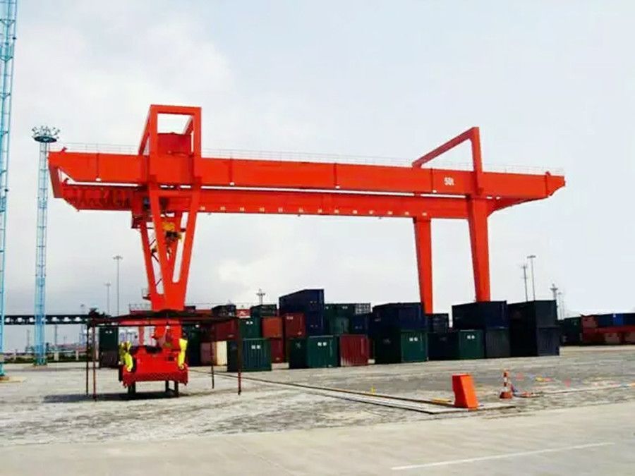 營口起重機、營口龍門吊、營口集裝箱門式起重機