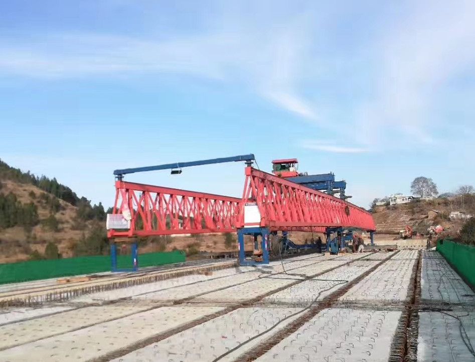 陜西咸陽(yáng)架橋機(jī)租賃、公路鐵路架橋機(jī)安裝調(diào)試、改造維修、搬遷移裝