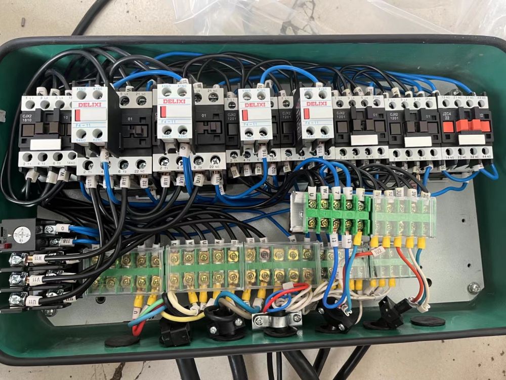 電動葫蘆控制電器箱、單速/雙速葫蘆電器控制箱